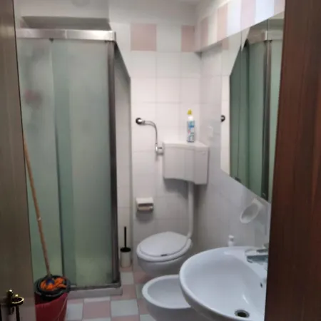 Romhaus Apartament